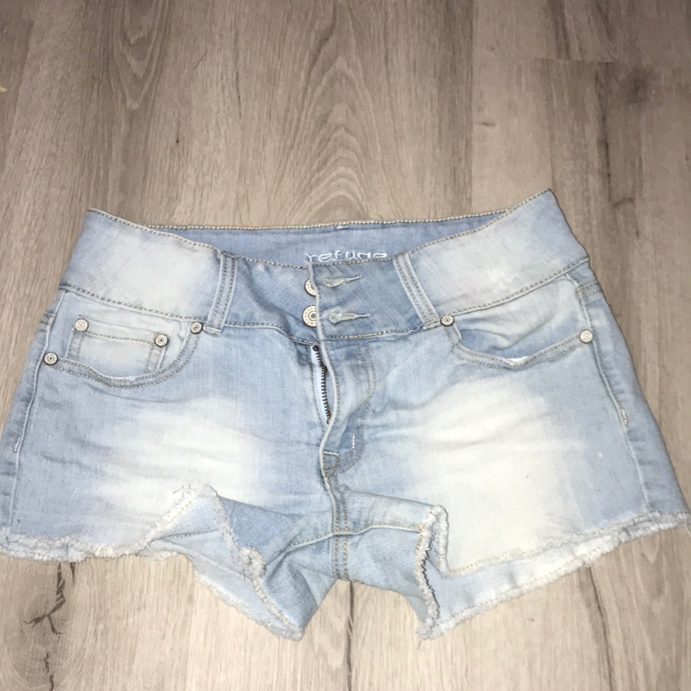 Refuge light jean shorts
